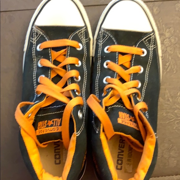 converse mid rise shoes